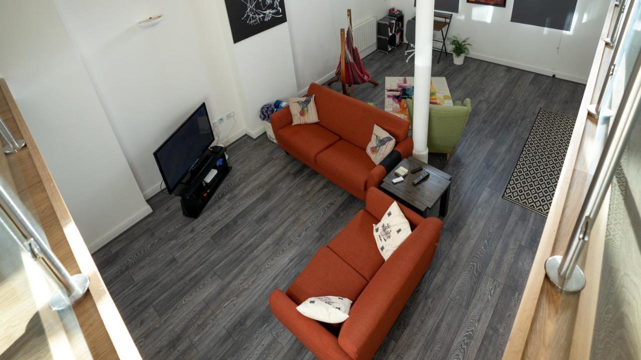 Stunning Mezzanine Apartment Near City Centre Cardiff Kültér fotó