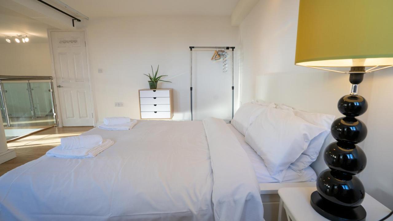 Stunning Mezzanine Apartment Near City Centre Cardiff Kültér fotó
